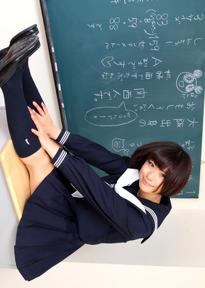 Japanese Hitomi Yasueda Bea Chubbyebony Posing jpg 4