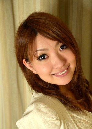 Kana Shimazaki