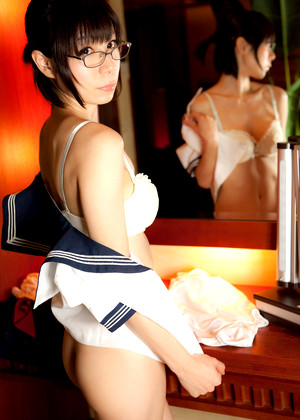 Japanese Mami Asai Poringa Bikini Cameltoe