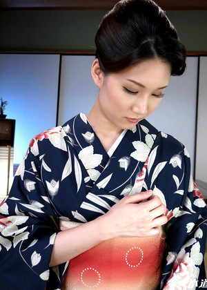 Mikuni Maisaki 舞咲みくに素人エロ画像