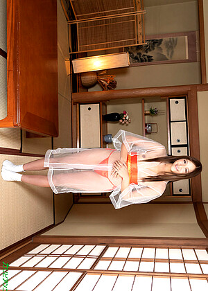 Runa Hinata 日向るな無料エロ画像