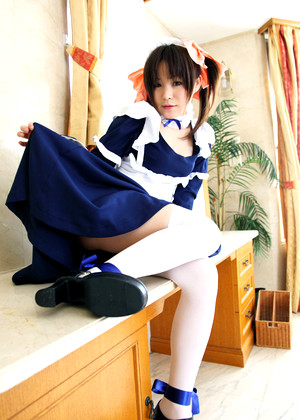 Japanese Cosplay Maid Saching Girl Photos