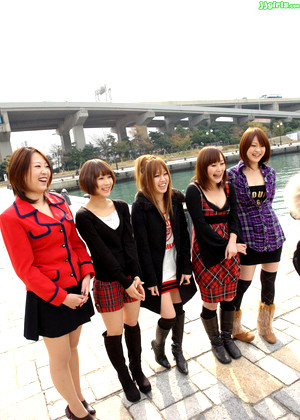 Japanese Five Girls Jerk Pussy Com jpg 1