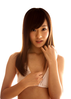 Japanese Kana Yuuki Skin Transparan Nude jpg 1