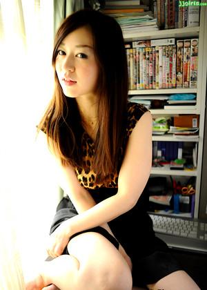 Japanese Mari Ono Twistycom Tshart Balck jpg 3