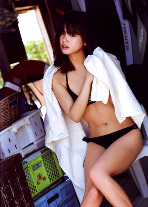 Japanese Risa Niigaki Chateexxx Cross Legged jpg 4