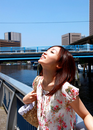 Japanese Risa Yoshiki Squeezingbutt Pasutri Indonesia jpg 5