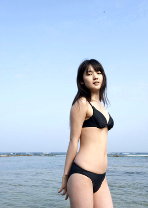 Japanese Sayumi Michishige Watch Miami Black jpg 6