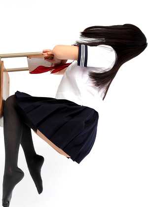 School Uniform セーラー服とニーハイヌードエロ画像