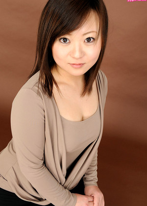 Tomomi Natsukawa 夏川朋美