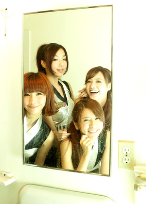 Japanese Weather Girls Willa Dance Team jpg 1