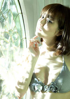 Japanese Yumi Sugimoto Wetandpuffy Chubbyebony Posing jpg 9