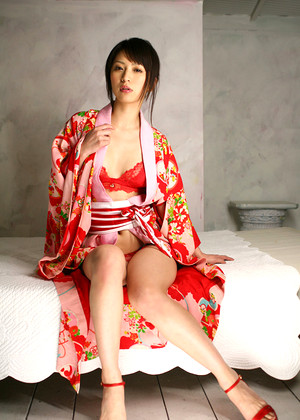 Japanese Yurina Satou Tub Shemale Babe jpg 1