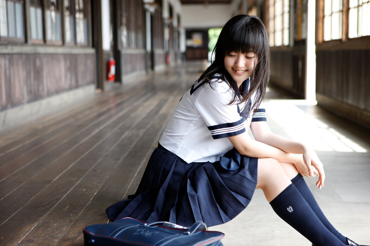 Japanese school 18. Airi Suzuki. Японская девушка. Японские девушки школа.
